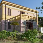Santa Lucia Villa Cefalù