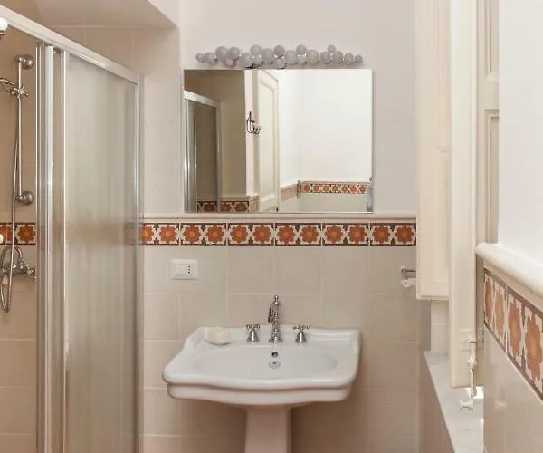 Santa Lucia Villa Cefalù