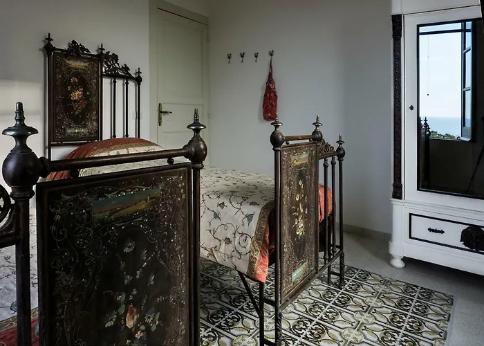 Santa Lucia * צ'פאלו